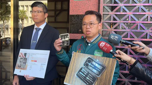 藍委候選人呂玉玲送選民「指甲剪套組」　對手劉仁照控賄選　