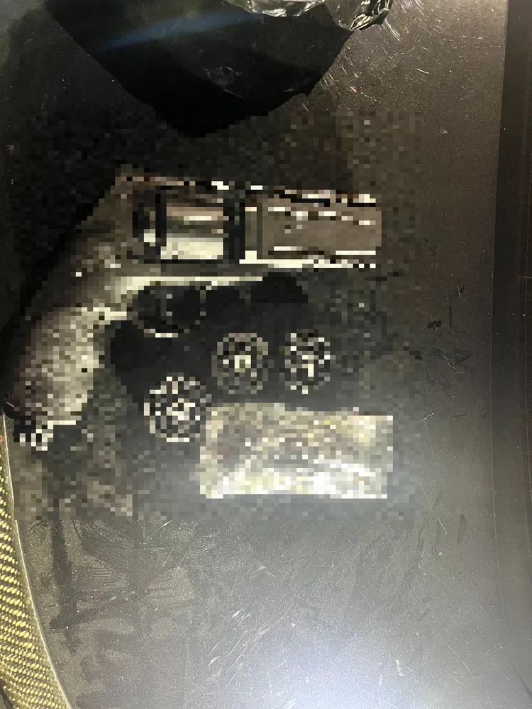 警方起獲鎮暴槍。翻攝畫面