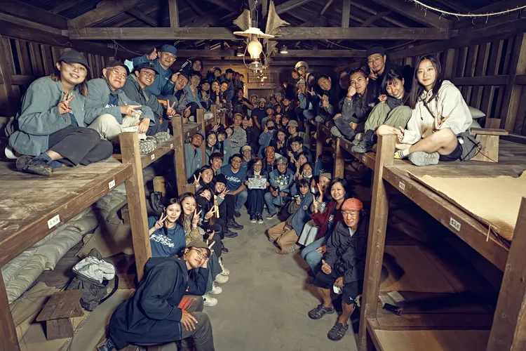 劇組殺青合照。客台提供