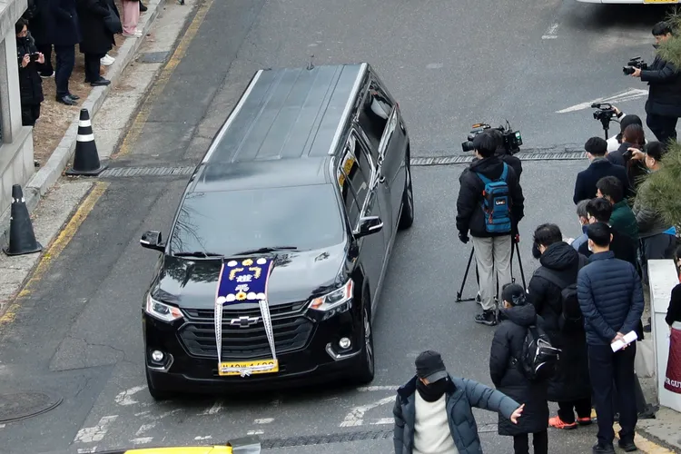 李善均去年12月29日告別式；圖為靈車。資料照片