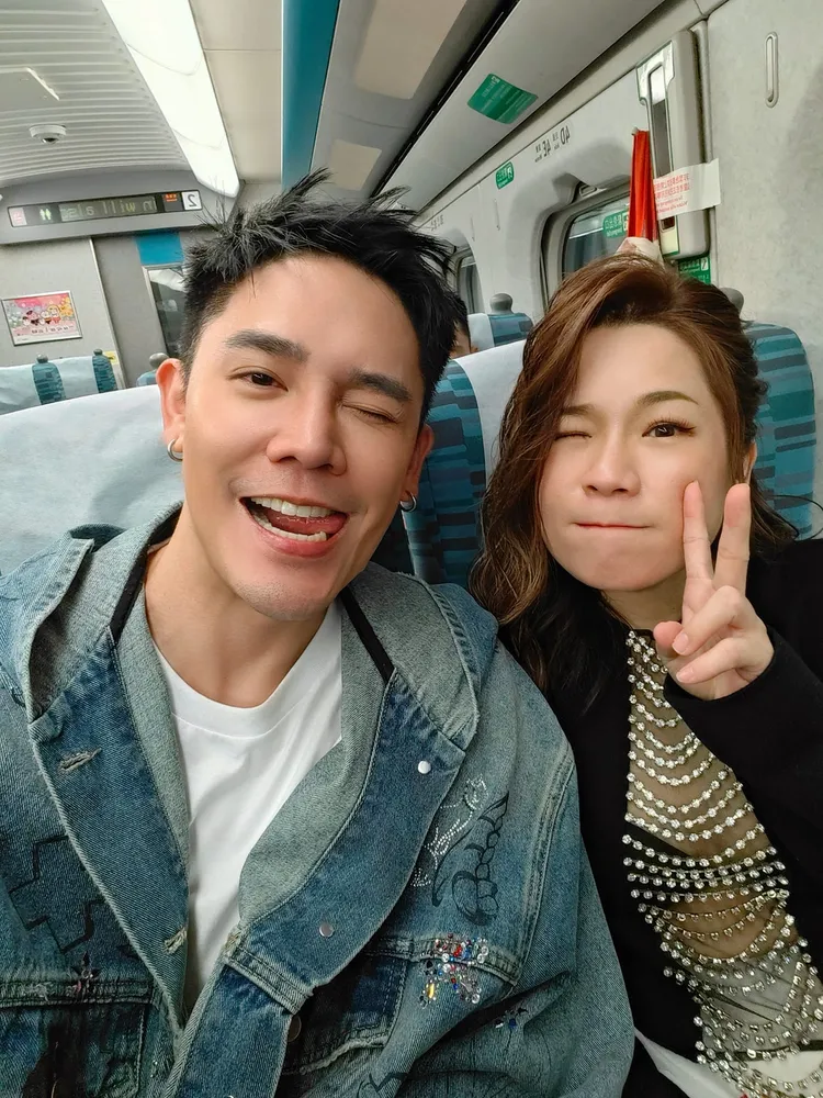 盧學叡透露，剛退伍的他，告著符瓊音提攜，才有更多演出機會。翻攝自盧學叡臉書