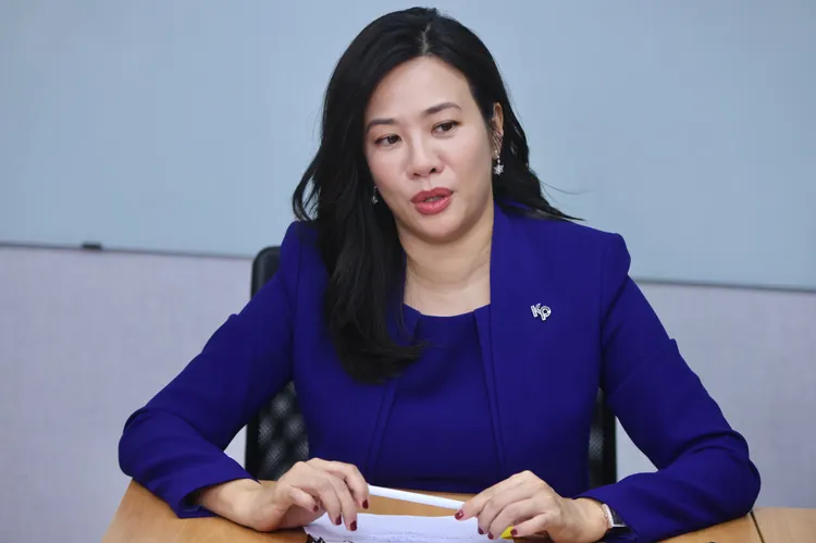 吳欣盈解釋每個月的薪水，她都完全捐回給辦公室，甚至還倒貼，聘更多人力來協助法案研究。林林攝