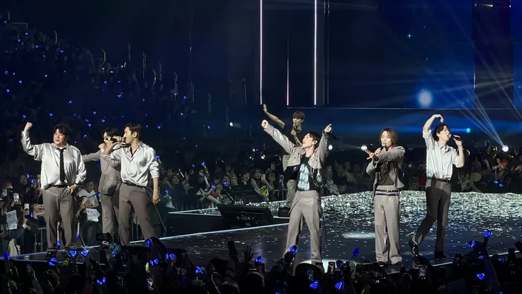 利特（右二）稱讚台灣粉絲「太完美」。讀者提供