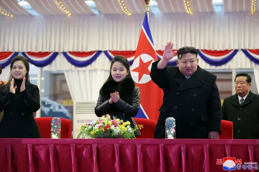 金正恩偕妻女開心跨年 嗆美韓「挑釁會引戰」