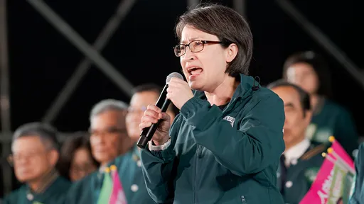 大選最詭異「服貿議題」 王丹:台灣人都Johnnie Walker了嗎