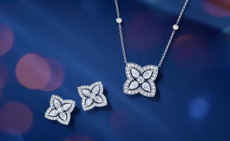 De Beers新春主推Enchanted Lotus系列。品牌提供