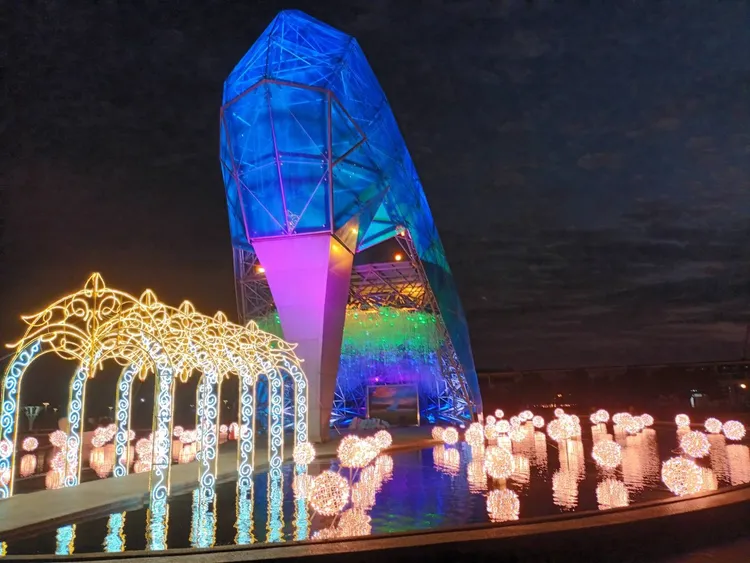 通過光廊直抵幸福教堂。雲嘉南風管處提供