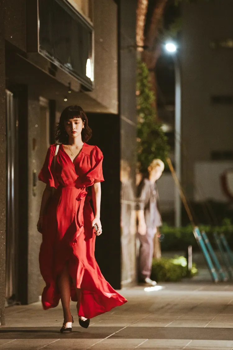 王淨飾演的小路，是一個會保護和照顧身邊親近的家人和朋友，這點個性和她本人相像。八大提供