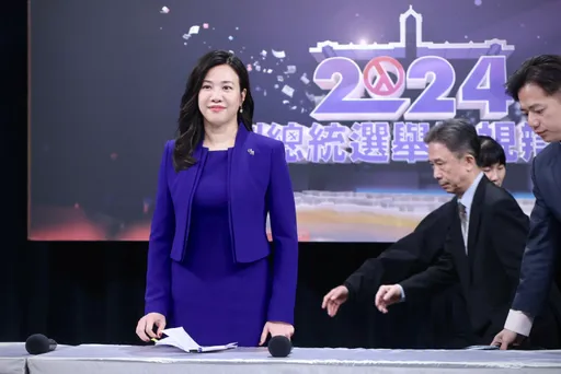 賀瓏邀約上《賀瓏夜夜秀》　會準備威士忌！吳欣盈指名：要單一麥芽