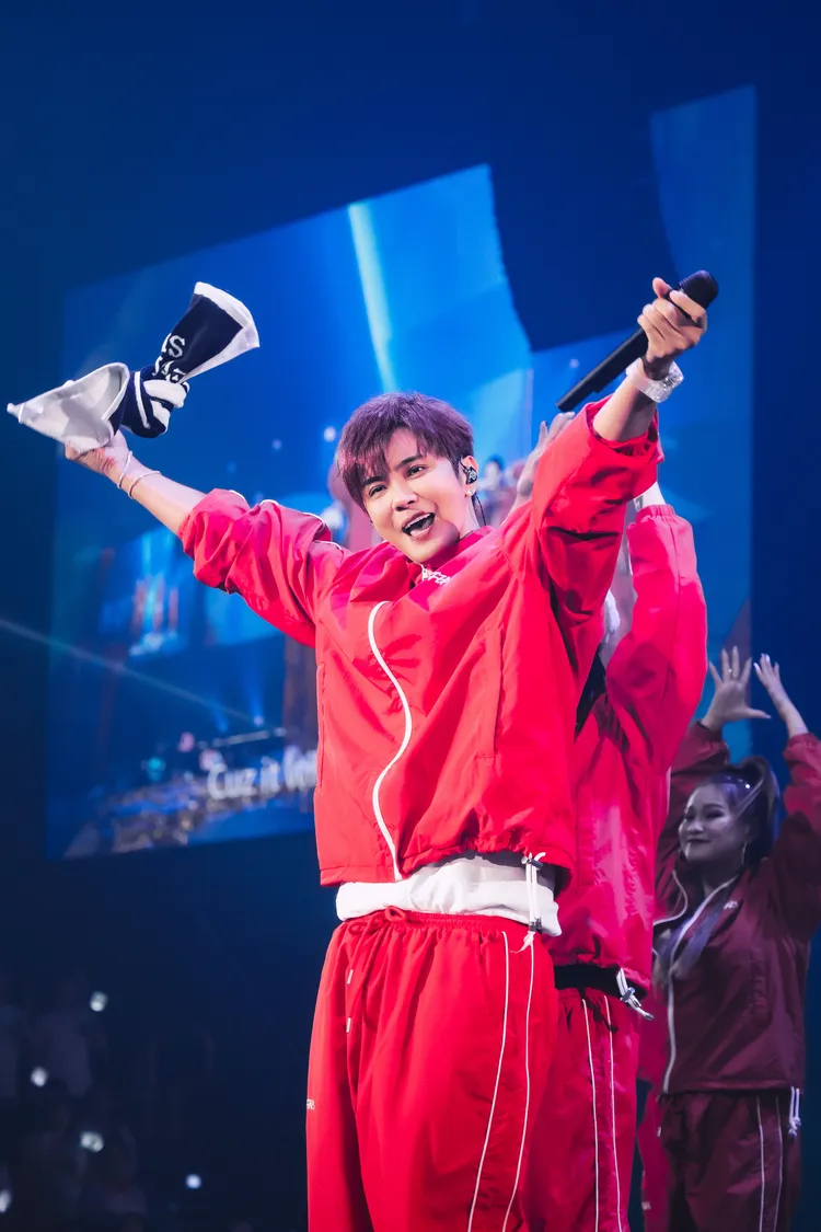 羅志祥用歌聲陪伴歌迷跨年。華納音樂提供