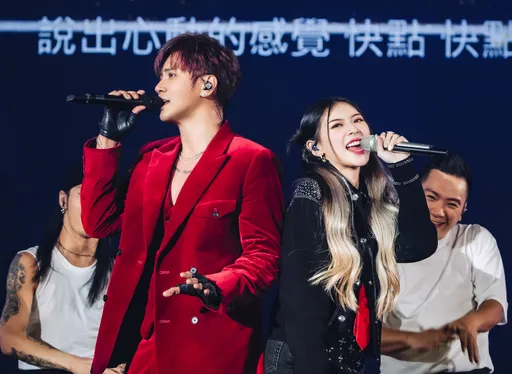 羅志祥跨年嗨炸雄蛋 2024高調合體天王憲哥「最重要的女人」