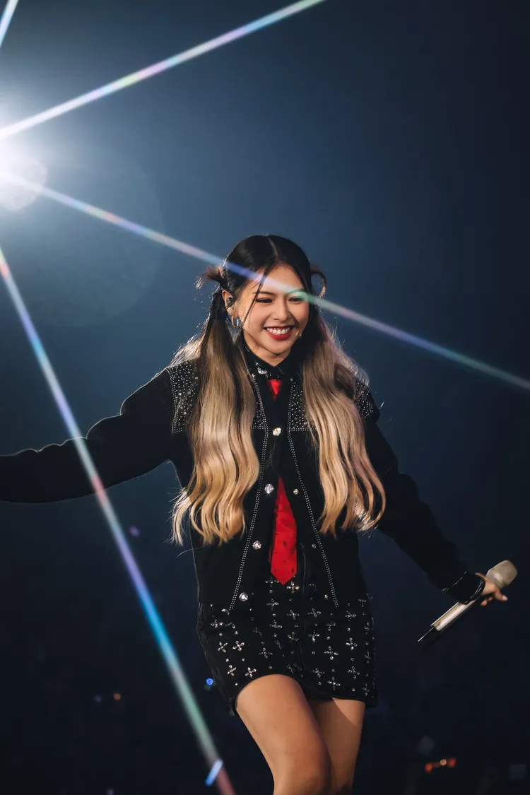 MIUSA成為小豬2024年第一位同台的歌手。寬宏藝術提供