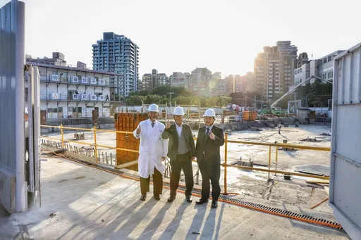 新光金、台新金合併破局 吳東進:換股比例對新光金相當委屈