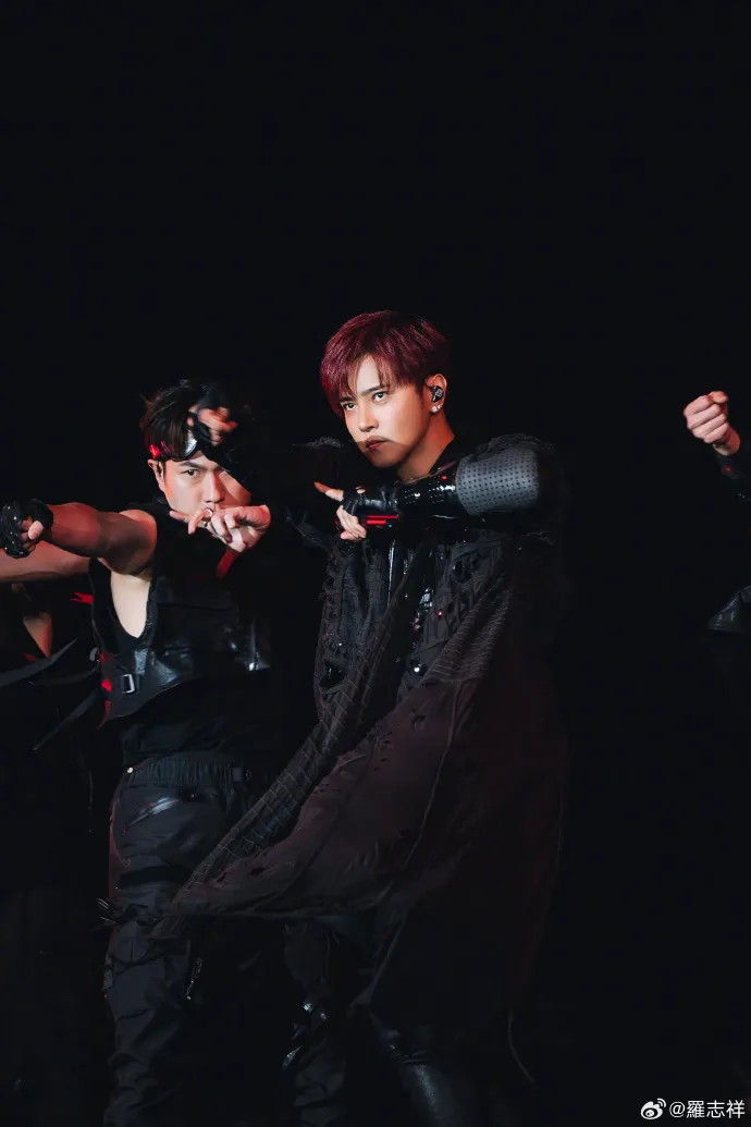 羅志祥舞台演出很有魅力。翻攝羅志祥微博