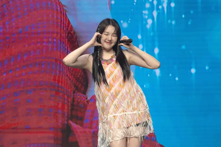 Yerin比出臉頰愛心。ON INN ASIA提供