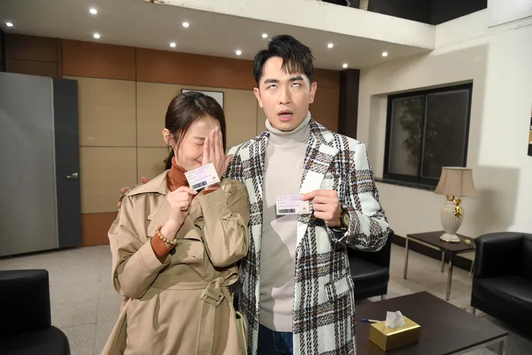 陳謙文和林昀希談婚禮想法。三立提供