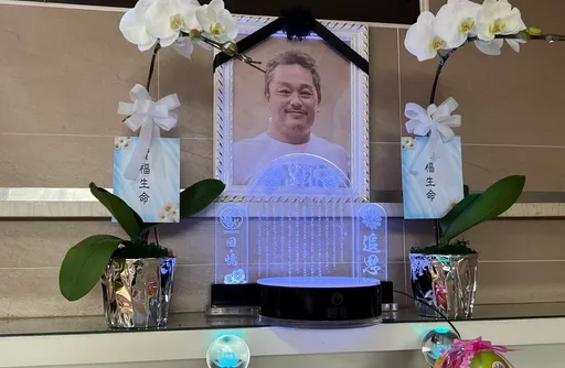 張誌家靈堂照曝光！笑容燦爛　家人揭辦告別式原因：讓他抬頭挺胸開心的走