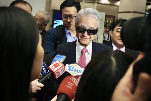 增資意見不同吳東進再放話 新光金四聲明籲大股東不得干政