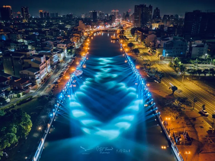 台南承辦台灣燈會，分為高鐵與安平二大燈區。圖為安平展區作品。市府提供