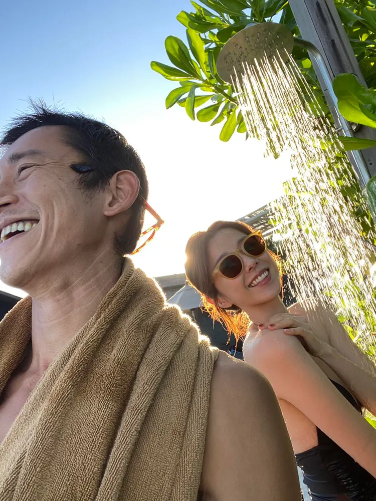 吳慷仁和女友「小姐姐」邵雨薇。翻攝自吳慷仁臉書
