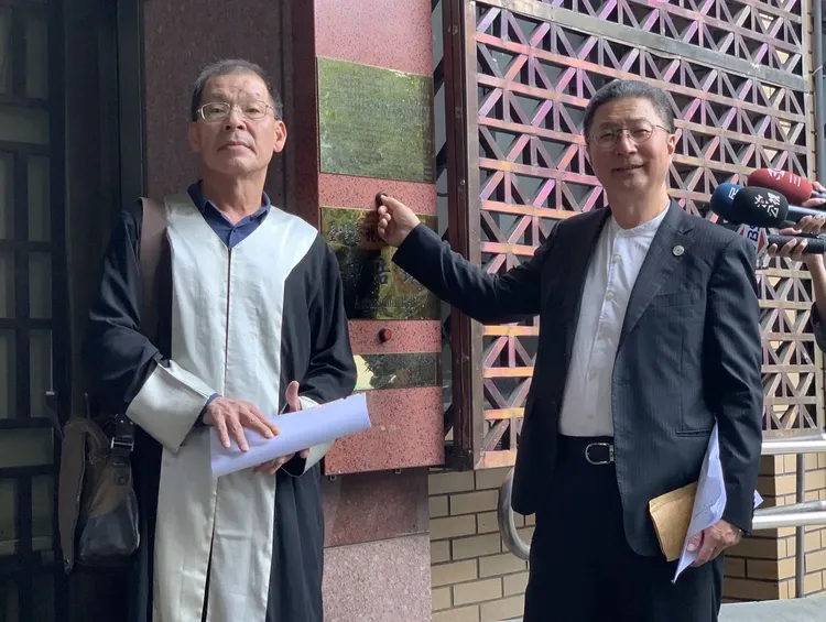 郭璽（右）今天受訪時說，「親中立委」就是馬文君。資料照片