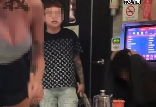 台中KTV少女遭私刑 17歲刺青爆乳妹到案!動手全因這2字