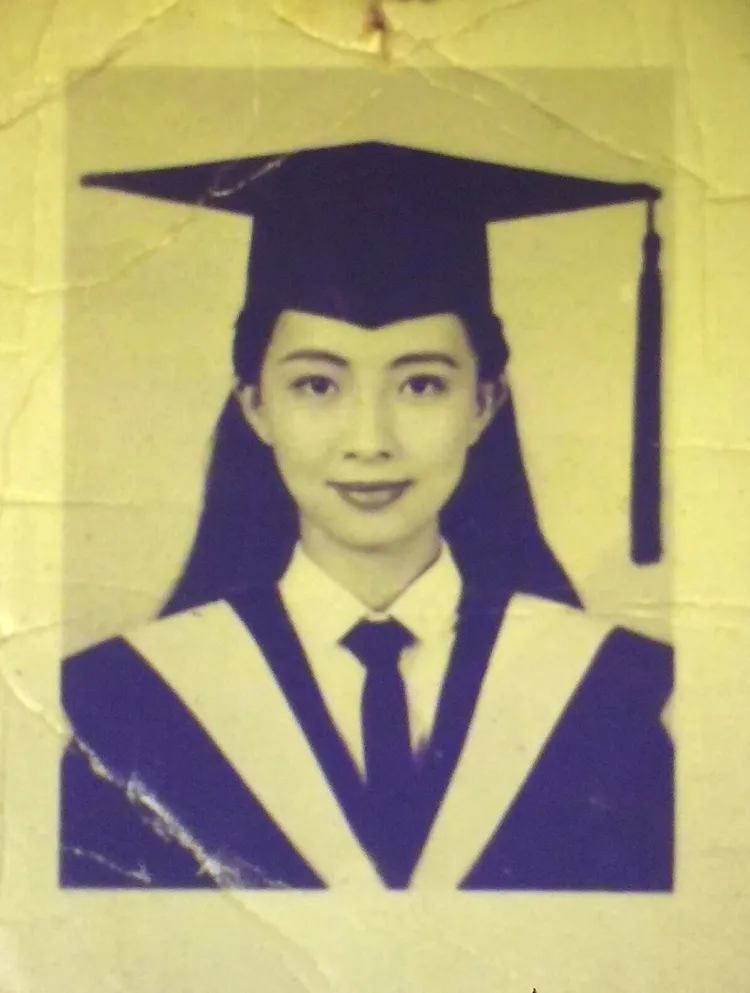 郭昱晴淡江大學一畢業就擔任《完全娛樂》假日主播。郭昱晴提供