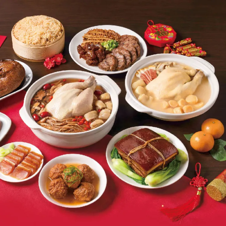 果貿吳媽家眷村手路年菜組原價2813-6270元，特價1790-3980元。業者提供