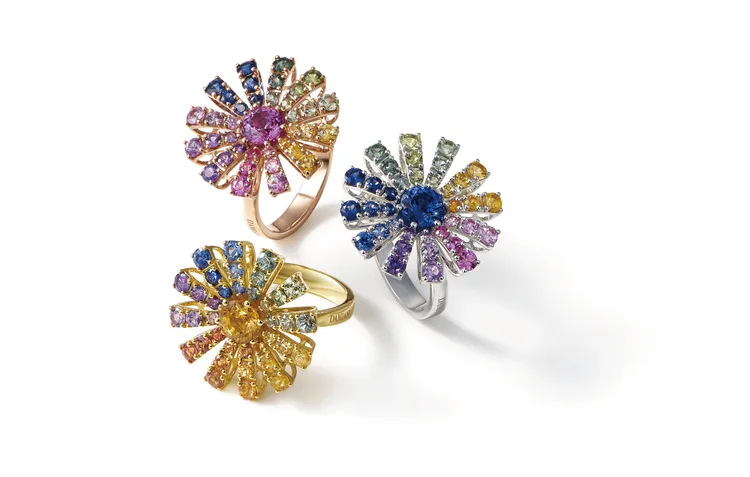 Margherita系列彩虹戒指18K黃金25萬2500元、18K玫瑰金28萬5000元、18K白金28萬5000元。品牌提供