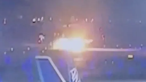 東京羽田機場飛機起火　撞機「爆炸瞬間」影片曝光