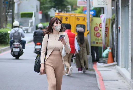 明天繼續回溫！南部上看30℃　下週恐有冷氣團來襲