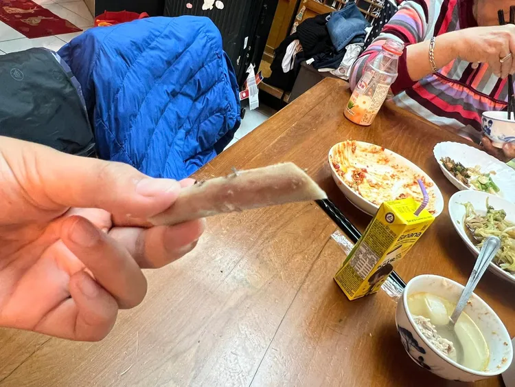 家長火大「讓小孩入口這種刀片排骨會發生什麼事？」翻攝自「Costco好市多 商品經驗老實說」臉書