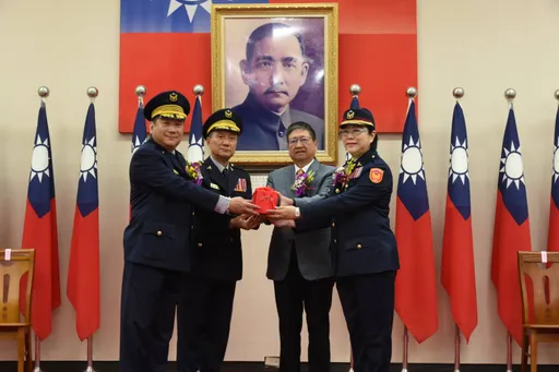 竹县警察局长交接!宣介慈到任 杨文科期许打造安全宜居的幸福竹县
