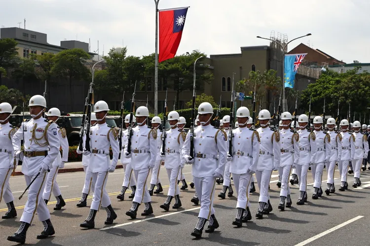 吐瓦魯總理拿塔諾（Kausea Natano）2022年9月5日訪台，儀隊兵舉行歡迎儀式。路透社