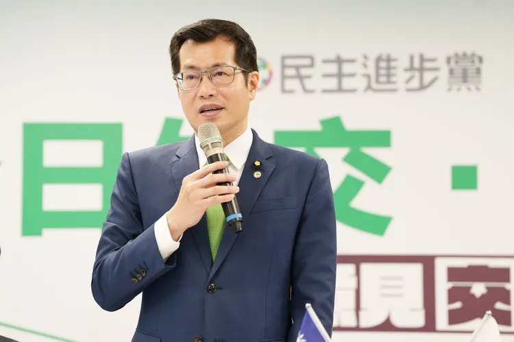 民進黨立委羅致政。資料照片
