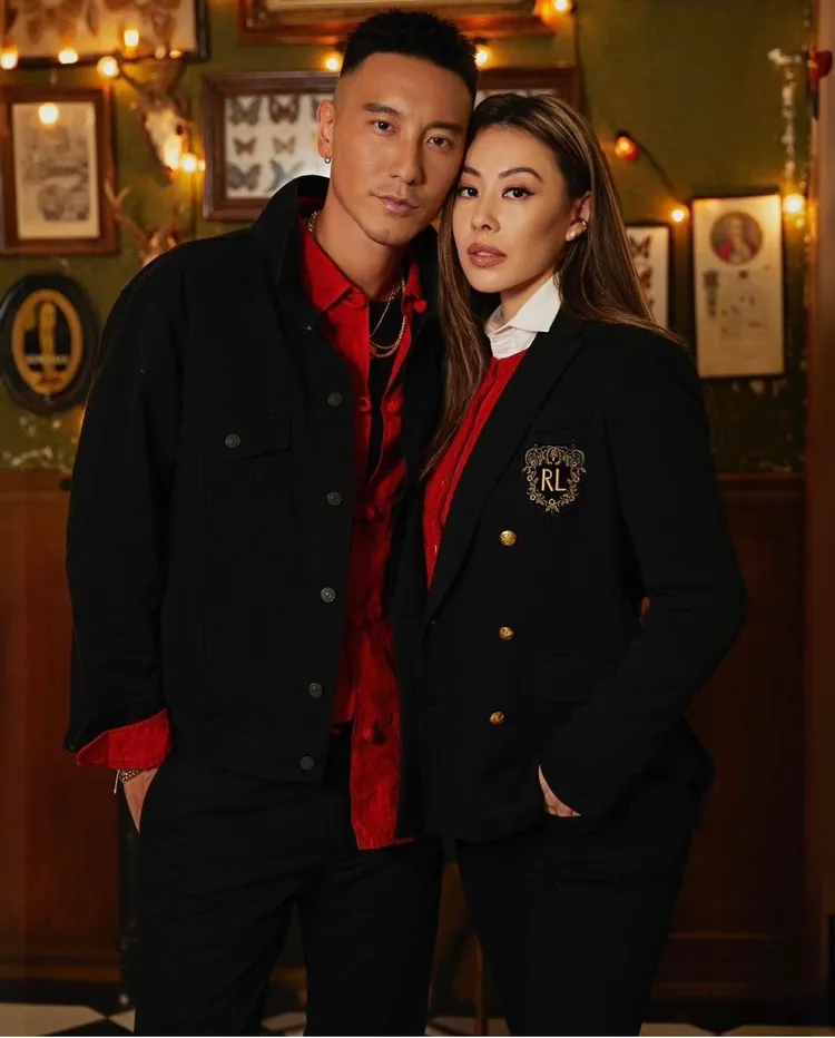 王陽明PO出與蔡詩芸（右）的甜蜜合照。翻攝王陽明IG