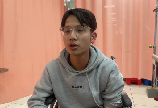 嘉議員林煒軒疑遇假車禍遭毆打、逼下跪　批市警局辦案態度消極