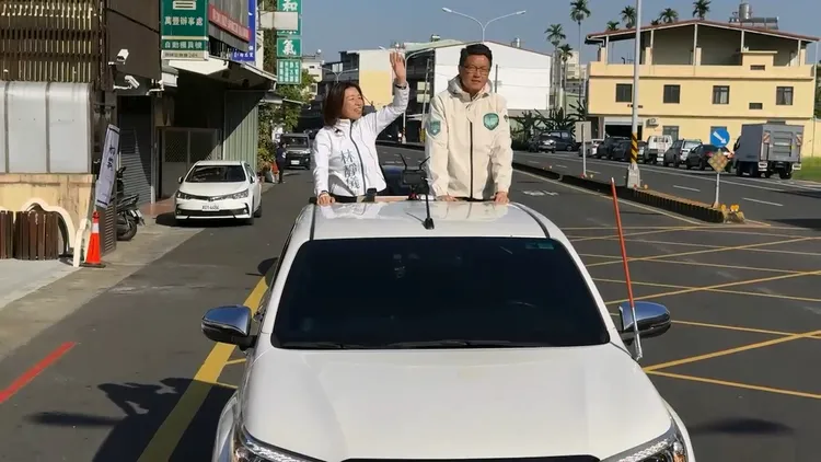 林靜儀上午車隊謝票，受訪時認為盧秀燕將是國民黨2028總統大選被寄望的人選。林靜儀辦公室提供