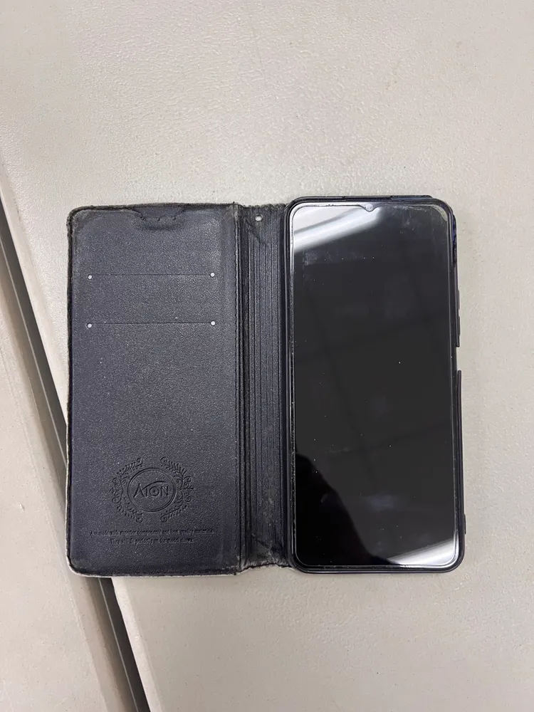 選委會再次呼籲，投開票時禁止使用手機、攝影器材。選委會提供