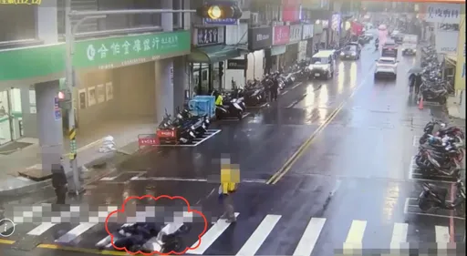 無照山道猴市區狂飆「犁田」畫面曝光 撞飛「黑狗兄」挨重罰2.5萬