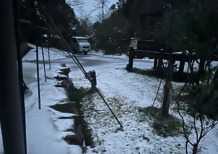 尖石後山降雪。新竹縣府提供