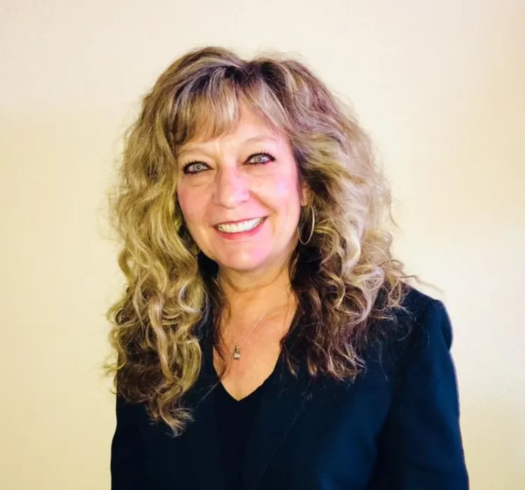 被罪犯攻擊的法官霍爾索絲。翻攝Eighth Judicial District Court