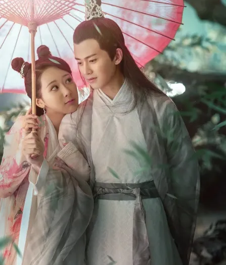 任嘉倫與楊紫也都非本名，原名是任國超及杨旎奥。劇照