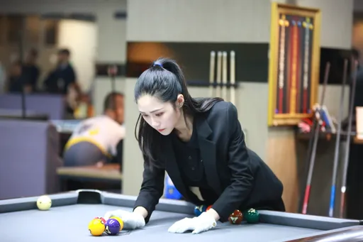 環球台北職業撞球公開賽 冷艷裁判意外成「嬌」點