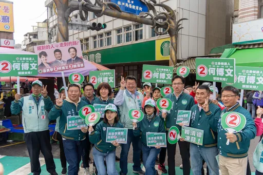 高雄議員作伙應援何博文! 嗆洪孟楷想重啟核一「無視民意」