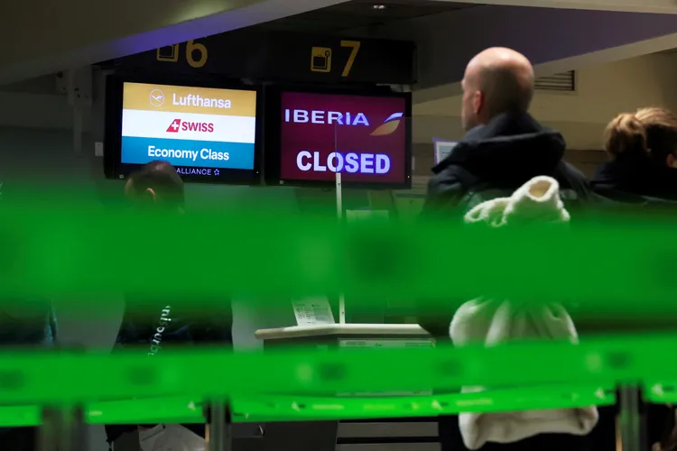 西班牙國家航空公司地勤罷工，目前導致444個航班取消。路透社