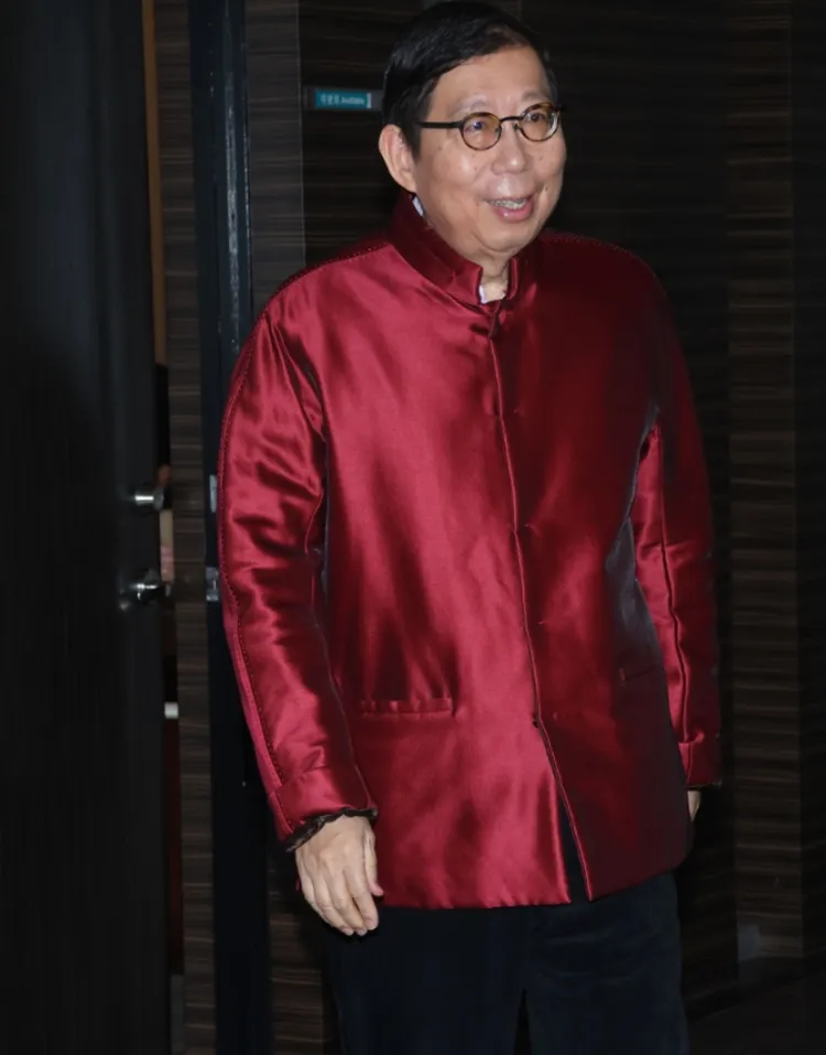 富邦金控董事長蔡明興日前宣布，年終獎金視個人績效而定，最好的人可以領到20個月。資料照