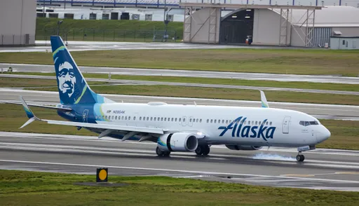 737Max 9窗户半空飞走　波音「深感遗憾」：立即检查同型机