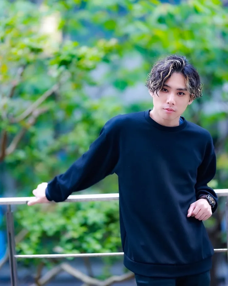 傑尼斯前練習生橋田康去年5月勇敢發聲，同年12月和傑尼斯達成賠償協議。翻攝yasushi_mol IG