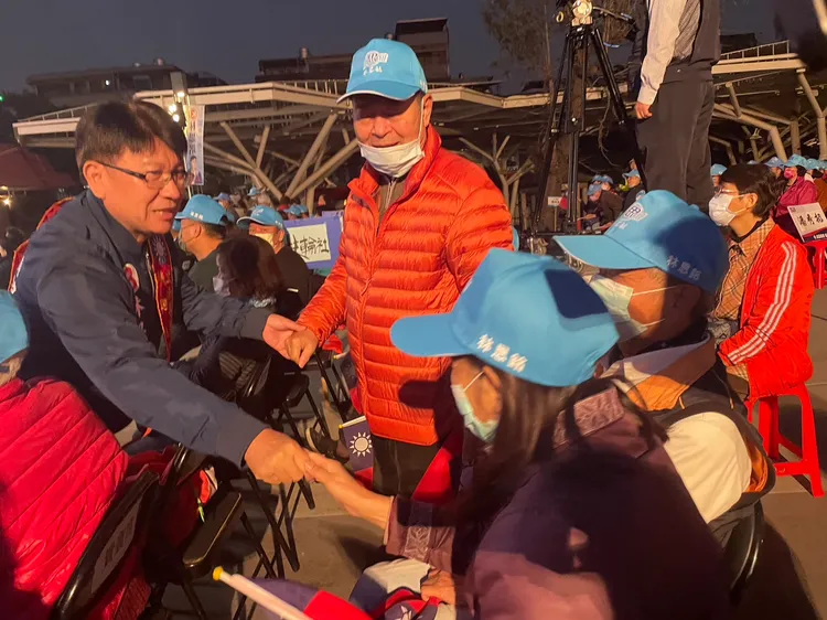 林思銘拜票。林思銘競辦提供